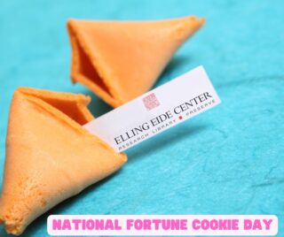 Many Americans identify fortune cookies with Chinese food and culture. However, the origins of this delectable treat may be traced back to Kyoto, Japan in the 19th 
century, where candy shops created small, folded crackers that allowed messages to be put inside. Some people believe this snack, brought to the United States by Japanese immigrants, may have led to the invention of the fortune cookie. Today, the majority of fortune cookies are consumed in the United States.

buff.ly/3pRuAPk 

#EllingEide #Sarasota #Florida #China #Chinese #Culture #Fortune #FortuneCookie #NationalFortuneCookieDay #Sweets #Snack #Cookie #Japan #Kyoto #Food